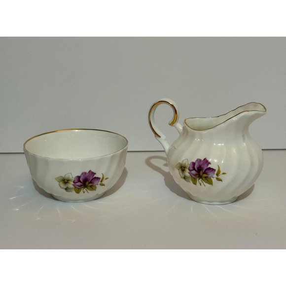Regency English Bone China Creamer and Sugar Bowl Set Floral Design Gold Trim - Picture 4 of 6